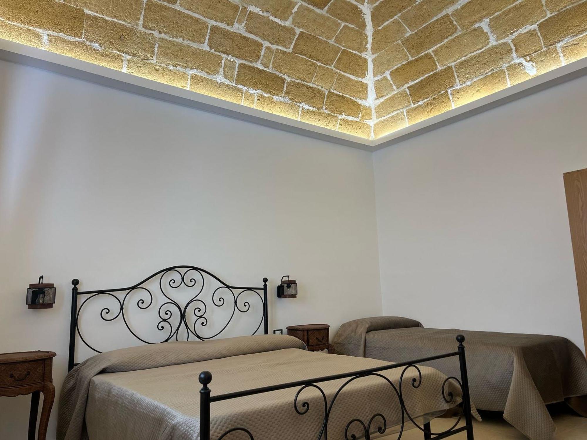 Toscaninirooms Mazara del Vallo Buitenkant foto